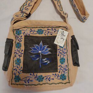 NWT Lotus Cargo Handbag-Beige